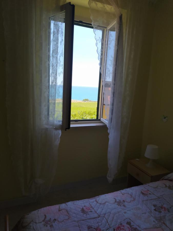 Accanto Al Faro Apartment *
