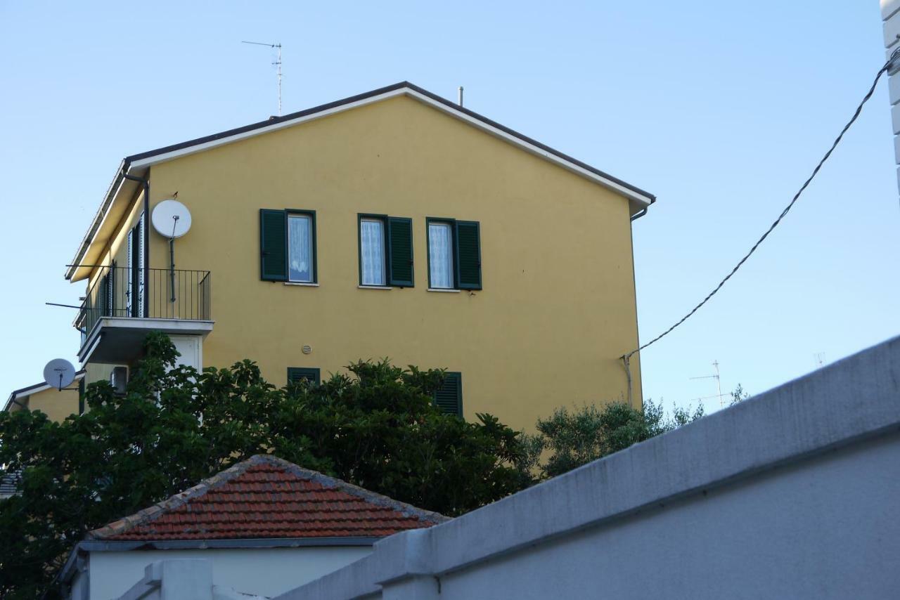Accanto Al Faro Apartment *